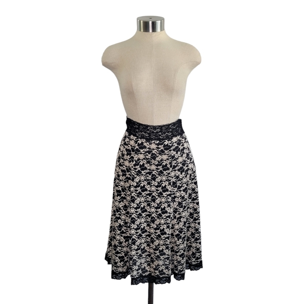 Vtg CAbi Black & White Lacy Floral A-Line Knee/Midi Length Skirt Women's Size S
